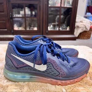 Women’s Nike Air Max size 7.5